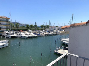 Port Moxo 21